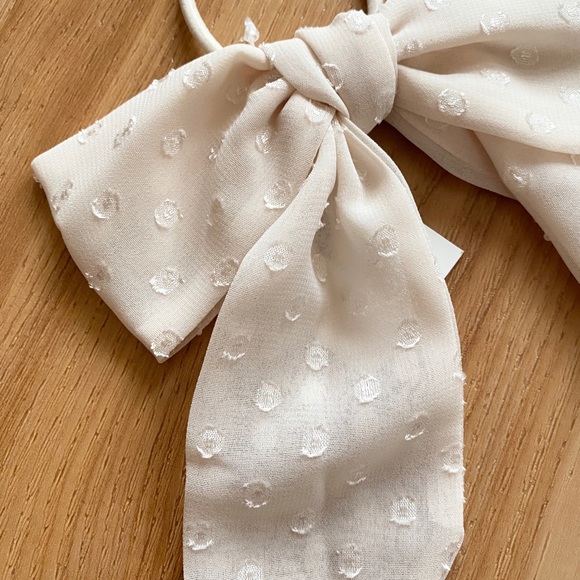 H&M BLUSH CHIFFON LIKE BOW HAIR TIE W DOTS NEW - Picture 5 of 5